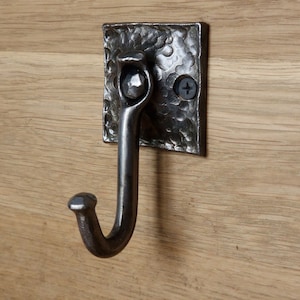 Geschmiedeter Handtuchhaken, Handtuchhaken aus Schmiedeeisen, Robe-Metallhaken, Badezimmerhaken, Badezimmerzubehör, rustikale Kleiderhaken, Küchenhaken aus Eisen