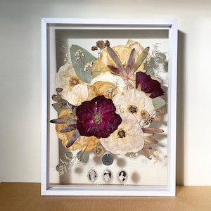 Pressed Dried Wedding Flowers Bouquet Resin Frame. Flowers Preservation.  Preserved Wedding Funeral Flowers. Pressed Flowers Frame.