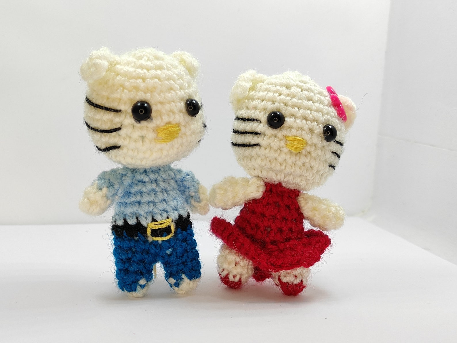 Crochet toy Hello Kitty Amigurumi Keychain Handmade Crochet Etsy