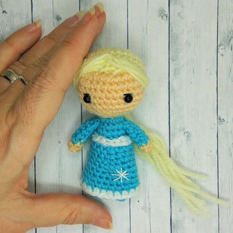 Little Elsa crochet pattern pdf | Etsy