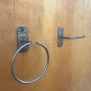 Modern farmhouse 2 piece bathroom hardware set. Towel ring. Toilet paper holder.