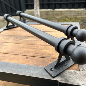 24” Massive iron door handle. Barn door pull. Rustic door decor. Door hardware. Door handle. Wrought iron door handle. bild 9