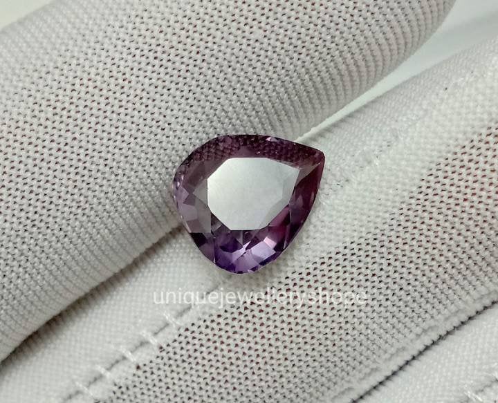 Pierre précieuse en vrac diamant taille émeraude VVS1 couleur or 2,00