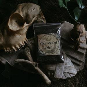Graveyard Dirt – Graveyard Earth, Cemetery Dirt, Voodoo, Hoodoo, Witchcraft, Ritual Objects, Wicca, Protection, Spells