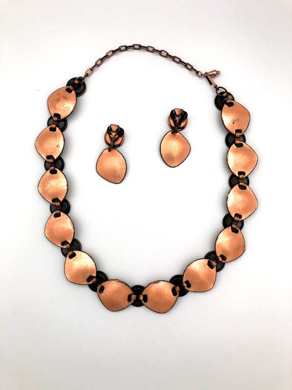 Mid Century Copper and Enamel Link Necklace with … - image 4