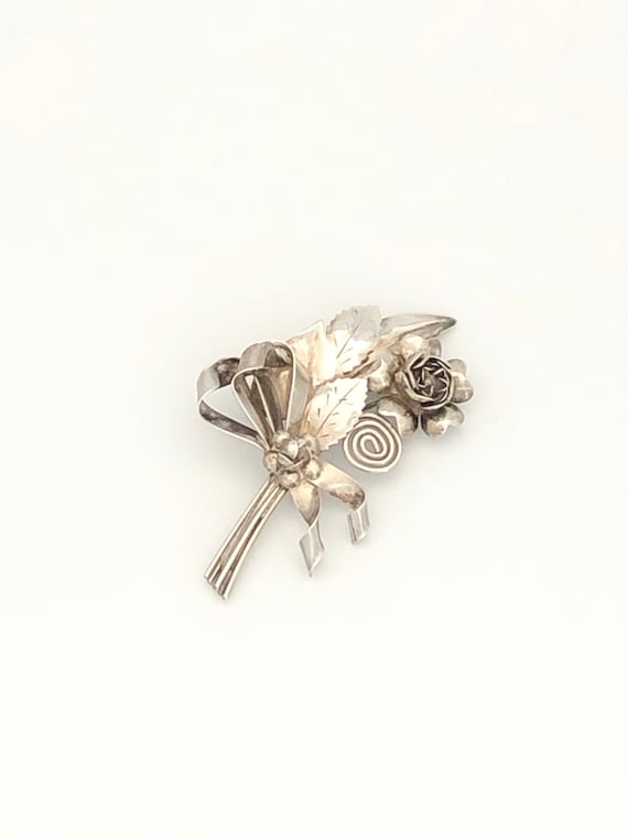 Hobé Hand Wrought Sterling Silver Single Flower R… - image 1