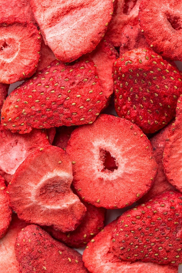 Freezedried Strawberries 50 Slices Strawberry Slices Etsy