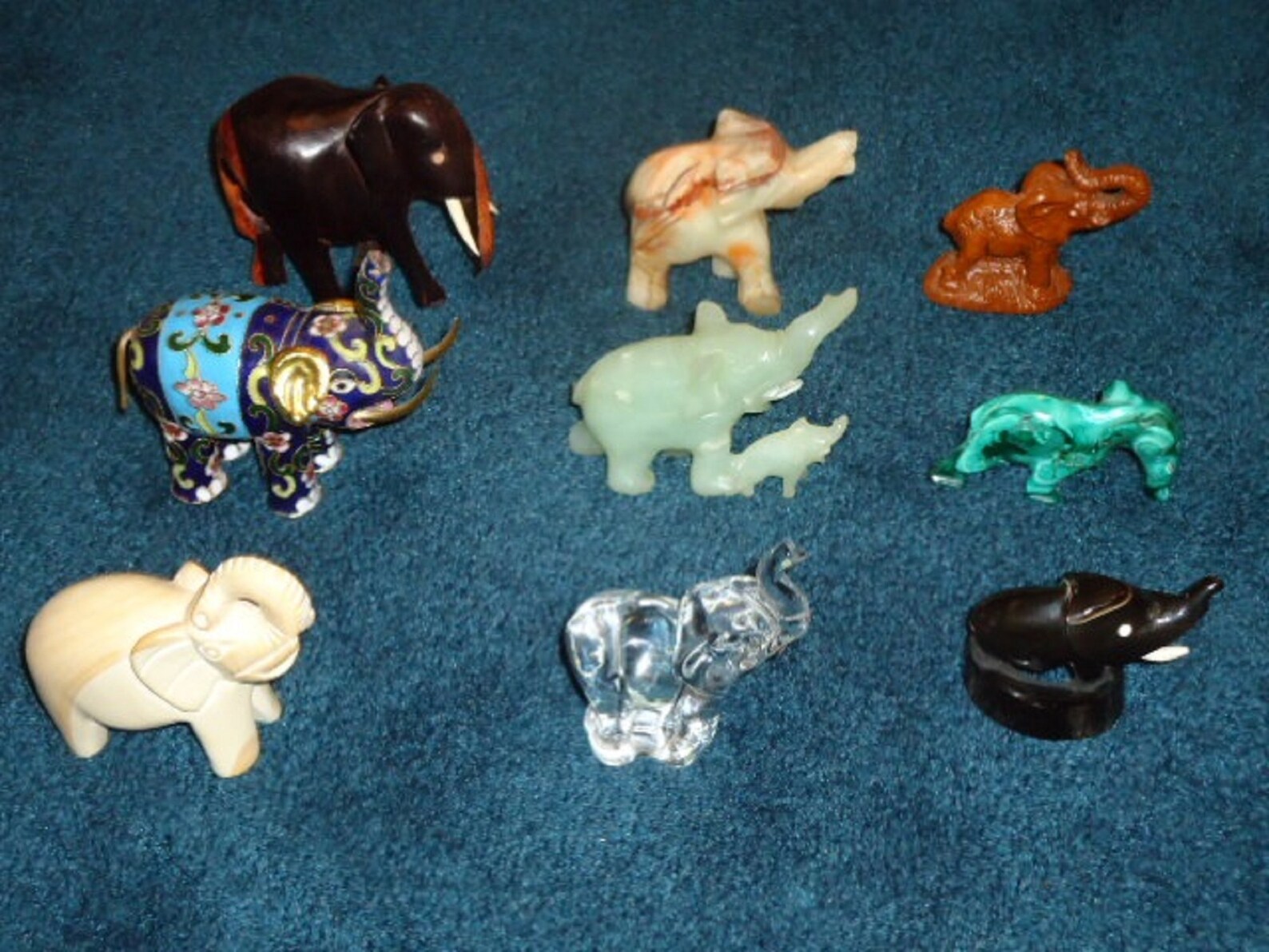 ELEPHANT COLLECTION de 9 ÉLÉPHANTS chacun dune composition Etsy