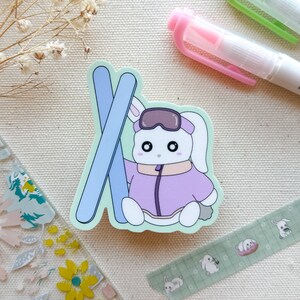 Ski Bunny Wasserdichter Aufkleber | Matt Vinyl Laptop Aufkleber Süßer Kaninchen Ski fahrend Schneemann Häschen Haltbar Helm Auto Aufkleber | Engel + Hase