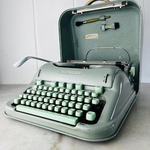 HERMES3000 エルメス タイプライター 昭和レトロ　スイス製 Hermes typewriter - Etsy 日本