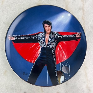 Vintage Elvis Presley Collector Plate Delphi In the Spotlight Hawaii 1972 8.5” Limited Edition Bruce Emmett decor collectible Elvis fan gift