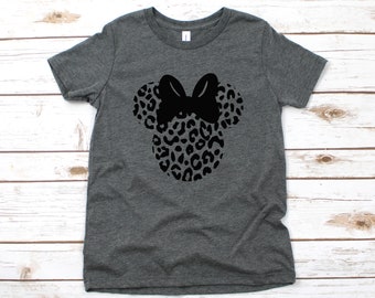 Maglietta per ragazzi Minnie Mouse con stampa animale personalizzata - Magliette per bambini Disney Cheetah Leopard Safari - Camicia Disney con nome personalizzato