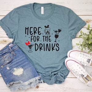 Qui per le bevande T Shirt per adulti - Disney Food Lover T Shirt - Epcot Wine - Drinks - World Show Case