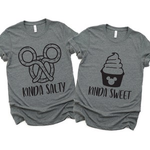 Kinda Salty Kinda Sweet Dopasowane koszulki Disney - Koszulka dla par Disney - Koszulka dla par Minnie i Mickey - Jedzenie i wino