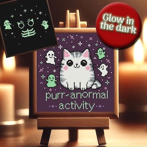 Patrón de punto de cruz de actividad anormal: lindo gato que brilla en la oscuridad y fantasmas, diseño espeluznante de terror Kawaii, bordado de Halloween en PDF