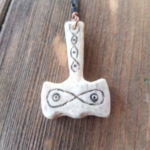 Thor&#39;s Hammer, Viking Jewelry, Bone Jewelry, Bone Pendant, Thor&#39;s Hammer Bone