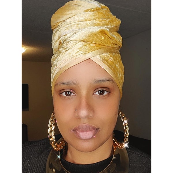Schal für Damen | Gold Wrap | Geschenkidee zum MUTTERTAG | Luxuriöses Headwrap |Geschenk für sie | Hochzeitskleidung| Modest Wear |Statement Stück
