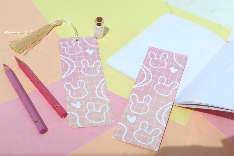 Cute pink bunny bookmark / bookmark image 1