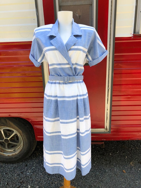 1980s does 1950s cotton shirtwaist housedress day