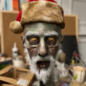 Santa Zombie bust.