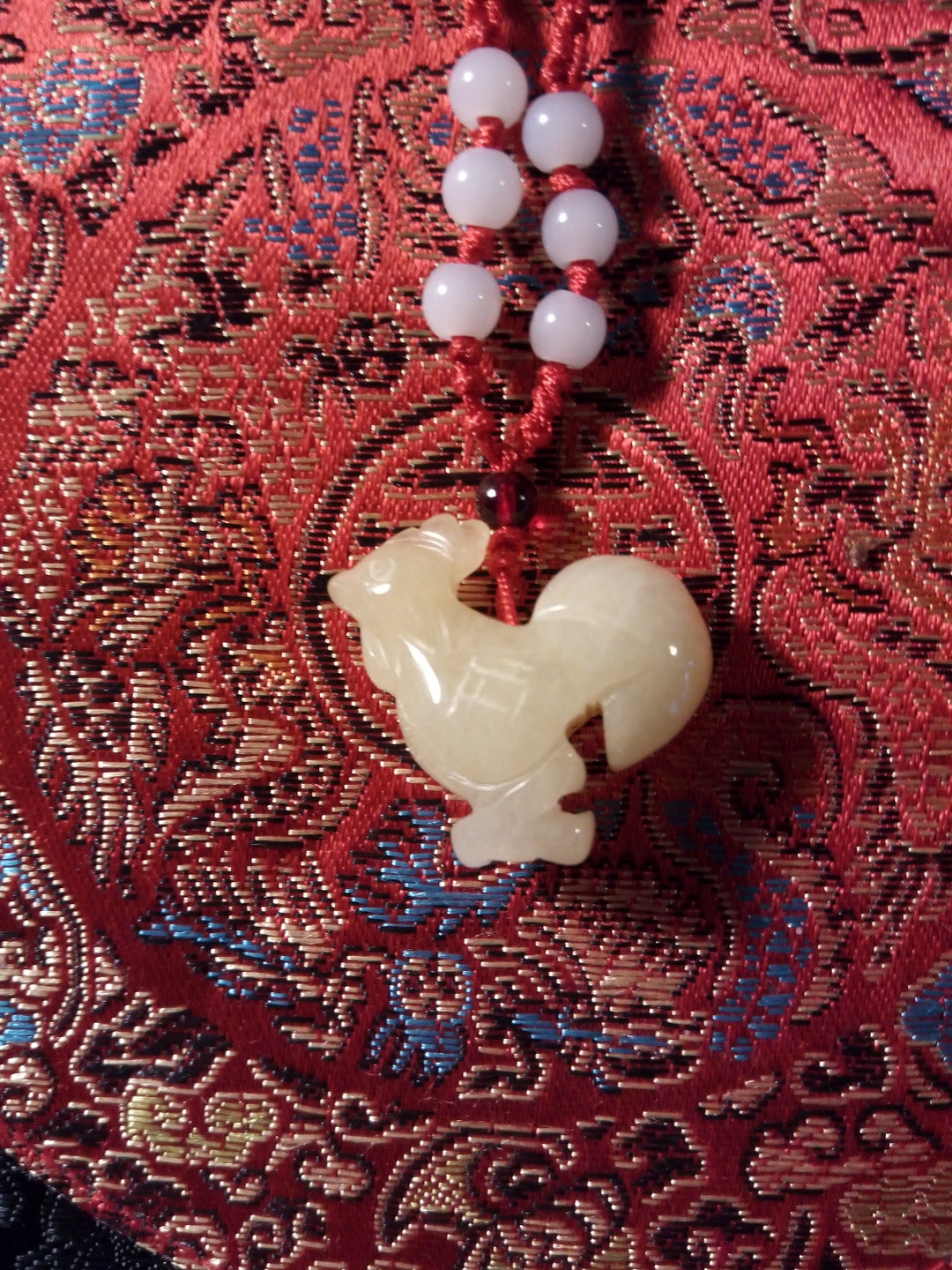 100 yellow Jade zodiac Rooster pendant. Zodiac Jade pendant. Hand