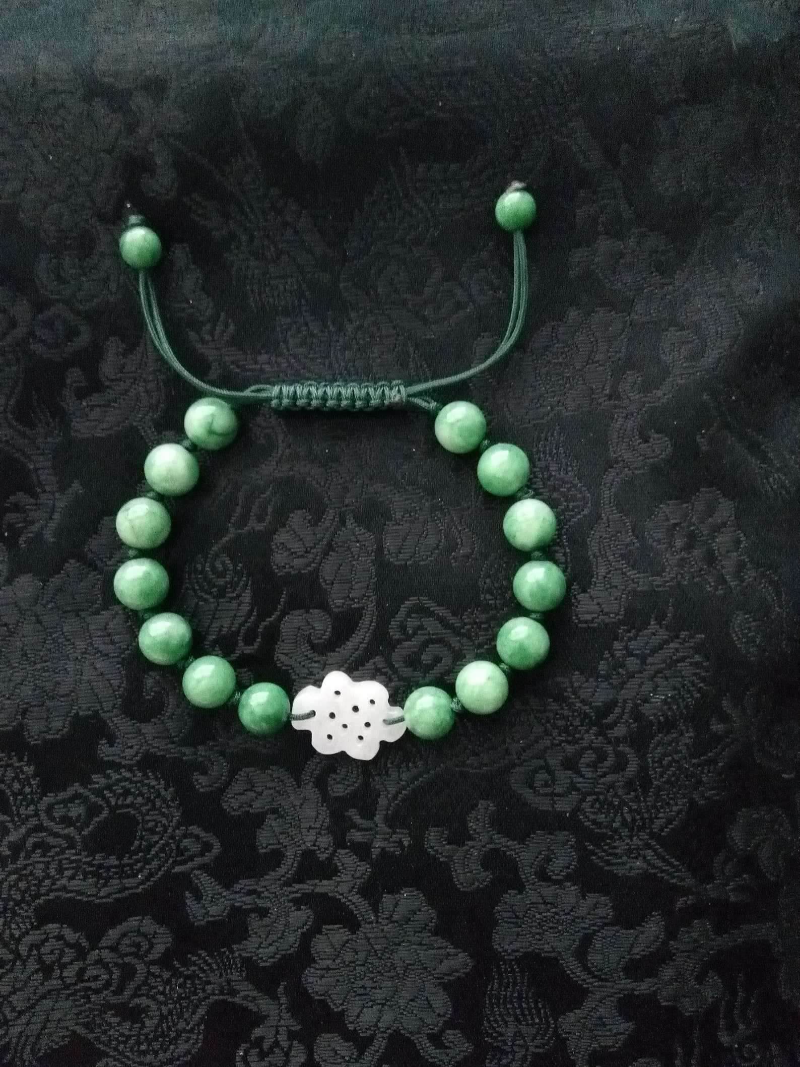 Natural Jade luck knot Bracelet. Real color no dyeing and Etsy