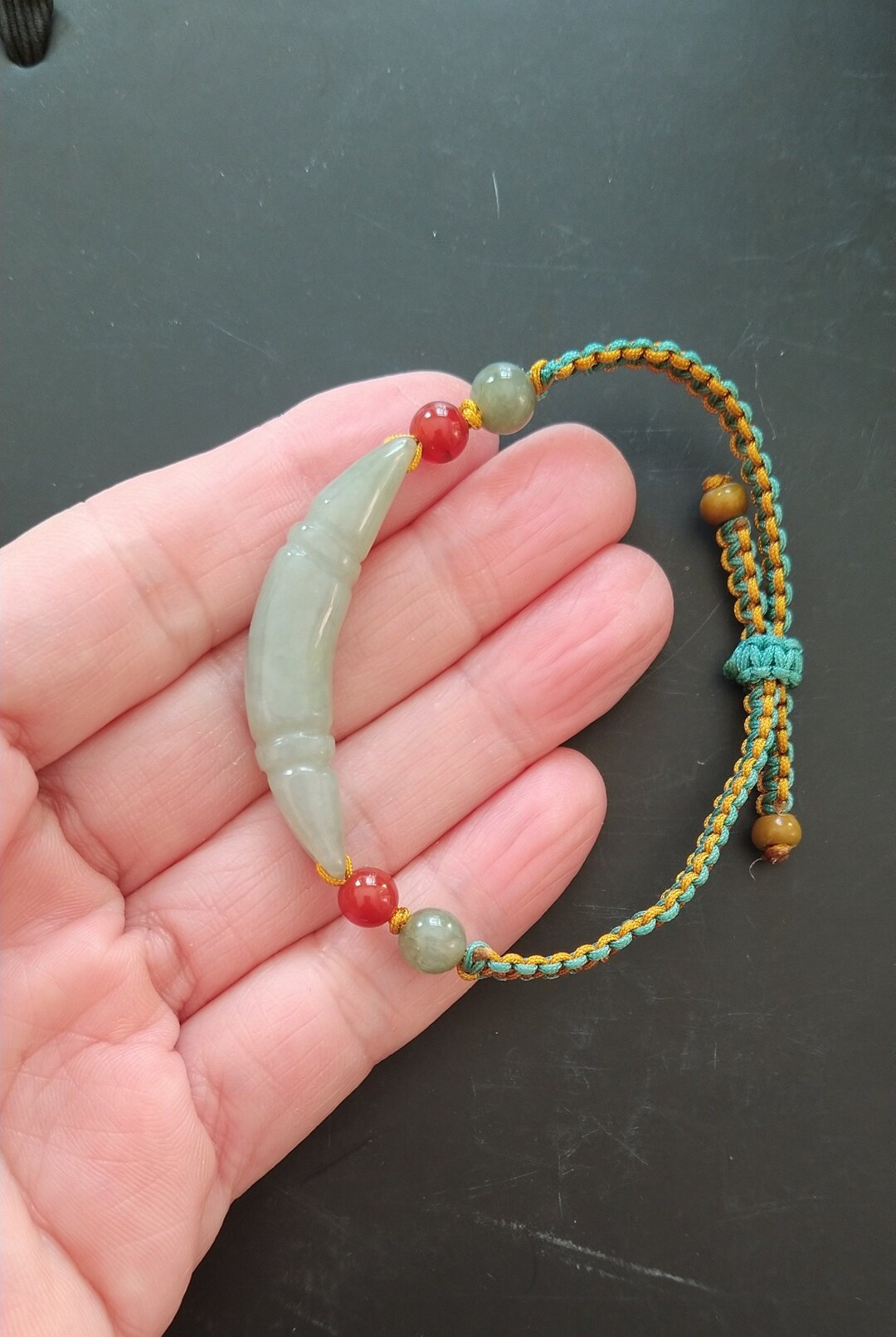 100 Green Jade Lotus Bracelet. Original Color No Dyeing. Good Fortune