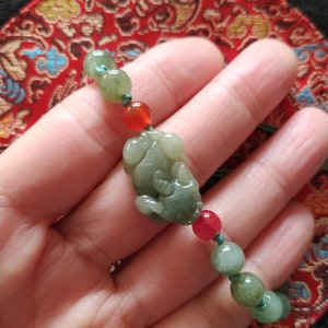 100% green Jade Dragon Pixiu Bracelet. Feng shui Pixiu ( 貔貅） Bracelet. Good luck gift for everyone.
