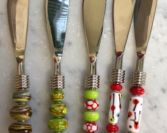 Canape/Cheese Spreaders with Handcrafted Glass Beads, 5.5", (sold as 1 each). select which when ordering