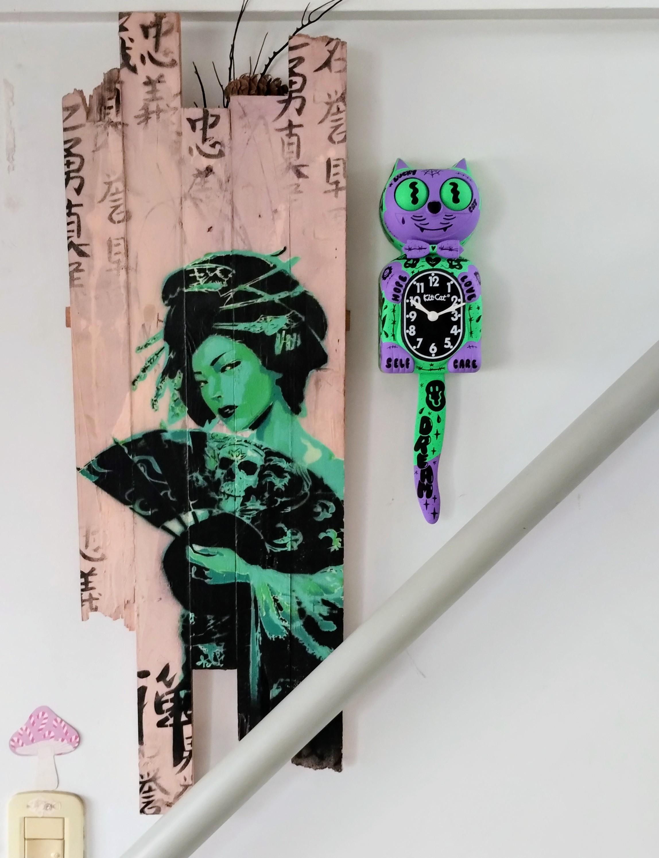 Trippy Pop Kit-cat Klock© Custom Clock - Fluorescent Colors Hype