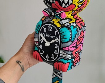 Kit-cat Klock© Custom Clock - Original Art Custom Painted Zombie
