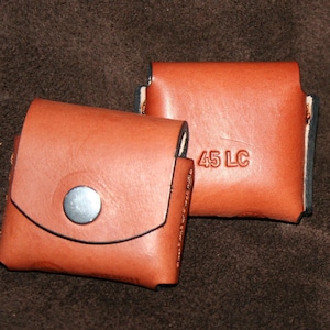 45LC Ammo Holder Bond Arms, leather, for 4 x 45 lc, pocket carry. Not for belt