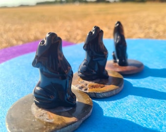 Black Obsidian Wolf Healing 40mm: protection, grounding, wolf energy