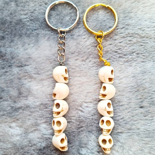 Skull Keychain Synthetic Turquoise keyring, skulls, Halloween, Halloween keychain, gold or silver keyring