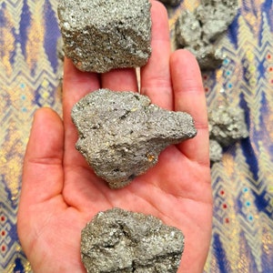 Raw Pyrite Stone, Fools Gold, Peru: powerful all kind of protection Crystal, creativity