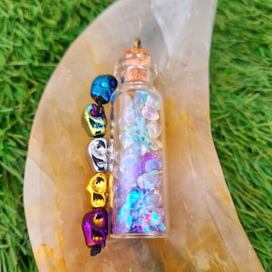 Garrafa de desejos Aura Protector com cristais de aura, pó de fada, flocos de neve mágicos, carta para o universo, garrafa de feitiço de caveiras, garrafa para fazer um desejo