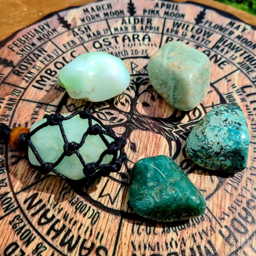 Set of 6 Unique Crystals With Cage: Chrysoprase, Aquamarine, African ...