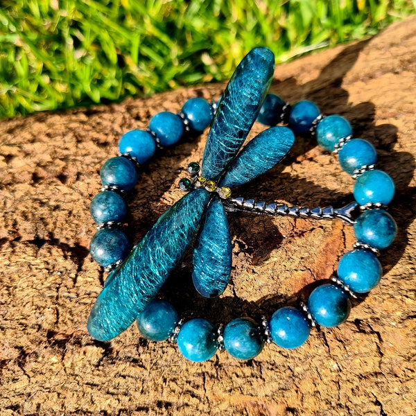 Dragonfly messenger brooch & Blue Apatite bracelet, healing energies, metamorphosis, self-acceptance, communication, throat chakra