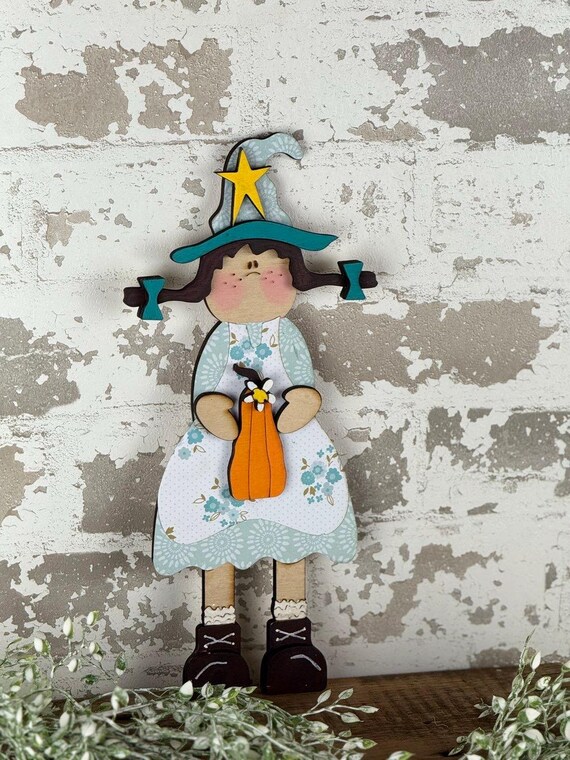 Pippi The Halloween Witch Wooden Shelf Sitter DIY kit (UNPAINTED UNASSEMBLED)