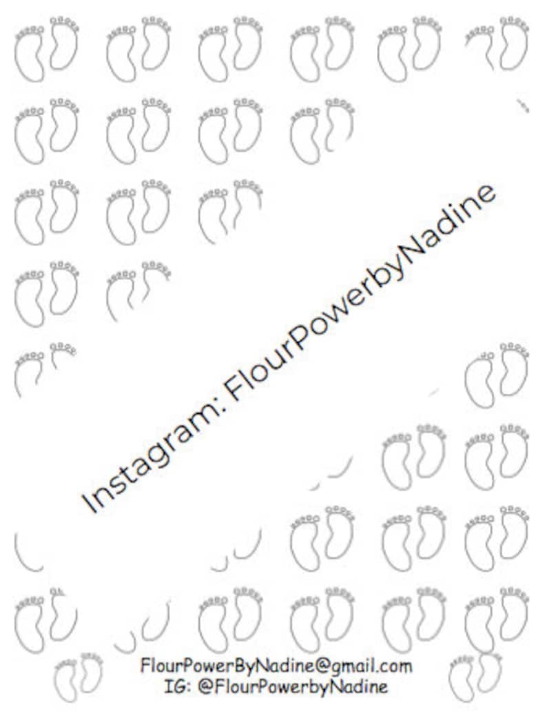 Peut inclure: Une feuille de travail imprimable avec un motif d'empreintes de pas de b&eacute;b&eacute;. La feuille de travail est intitul&eacute;e "Instagram : FlourPowerbyNadine".