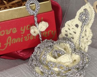 Crochet Ivory Rose: 14th Anniversary Gift for Wife