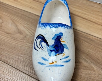 VTG Hand Painted Blue Stipple w/ Rooster Ceramic Dutch Clog Planter/ Wall Pocket