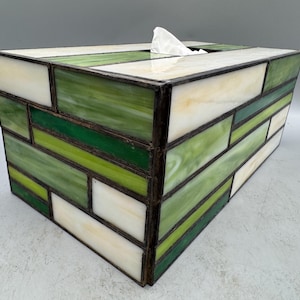 Jade Garden – ręcznie wykonany witrażowy pokrowiec na pudełko na chusteczki