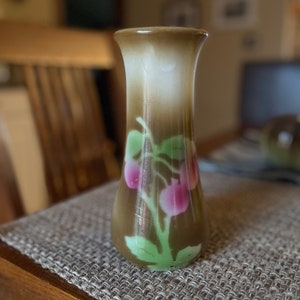 Art Nouveau Milk Glass Vase with Airbrushed Décor