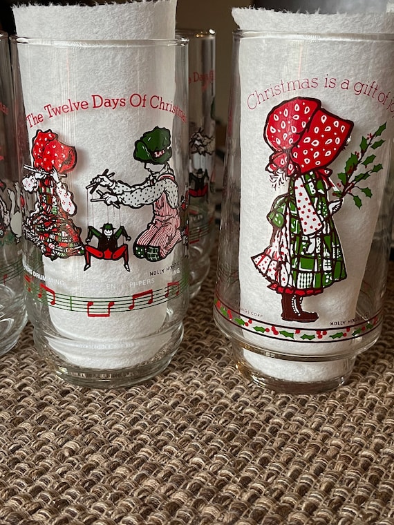 Six Holly Hobbie Coca-Cola Christmas Glasses - 1979