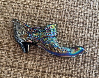 button and bows kitten