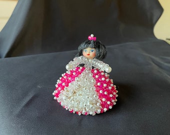 Hot Pink Craft Kit Cutie, 5-inch Li'l Missy Beaded doll - Brunette