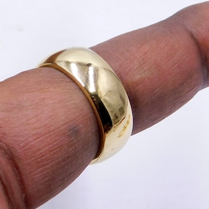 Polished Brass Wedding Band: Modern Gold Ring (7mm Width)