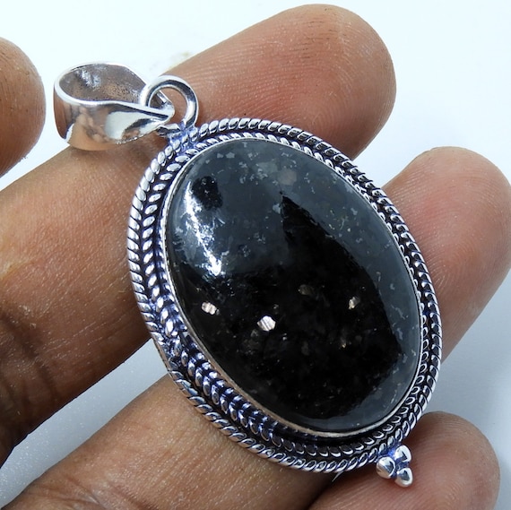 Nuummite necklace hotsell