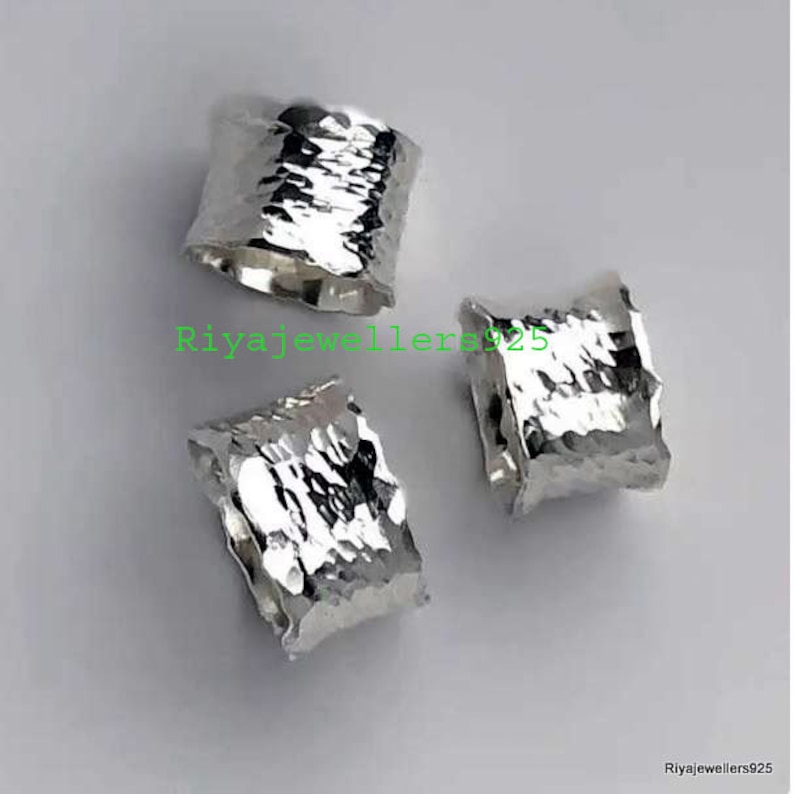 Anello a fascia larga in argento sterling martellato, anello in argento sterling largo, anello di dichiarazione in argento martellato, anello in argento martellato fatto a mano, spedizione gratuita immagine 3